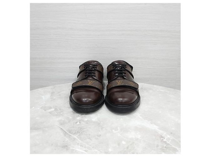 Louis Vuitton Monogram Strap Derby Schuhe - Ansicht 9