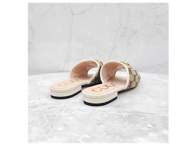 Gucci Gesteppte Slide-Sandalen - Ansicht 14