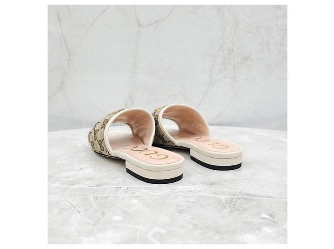 Gucci Gesteppte Slide-Sandalen - Ansicht 4