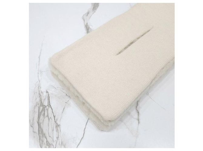 Fendi Sciarpa Muffler in Shearling Camellia - vista 4