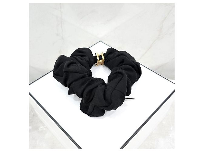 Céline Scrunchie Triomphe in seta e cristalli finitura dorata - vista 12