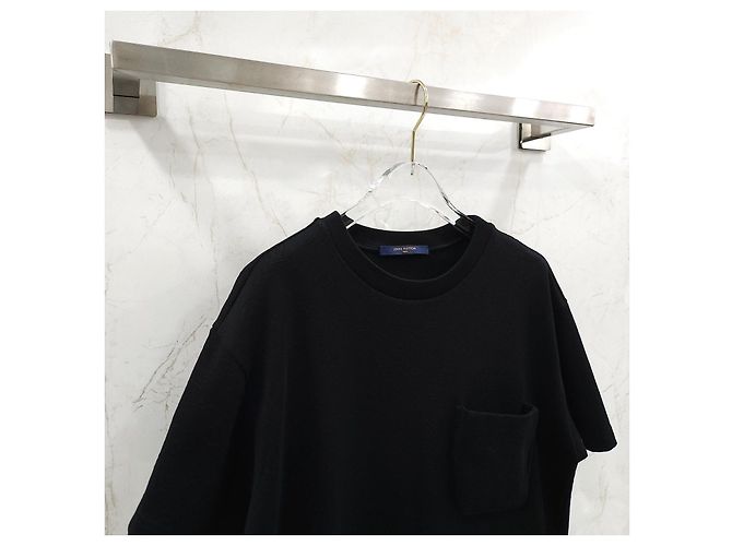Louis Vuitton Kurzarm-T-Shirt mit Monogramm-Tasche - Ansicht 10