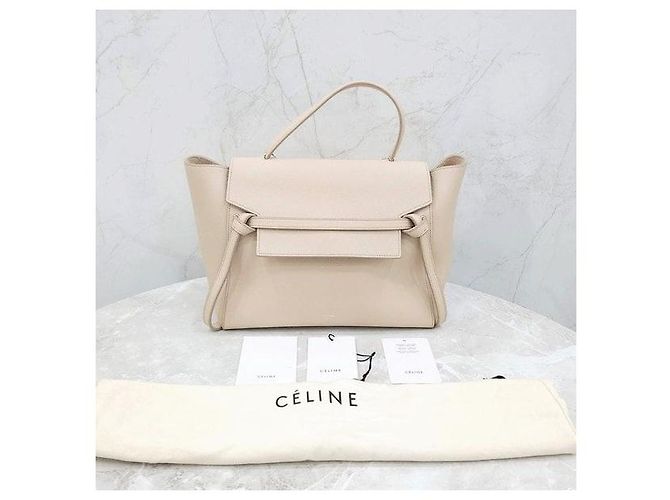 Belt Bag Céline Mini Borsa Cintura in Vitello Martinato Light Taupe - vista 8