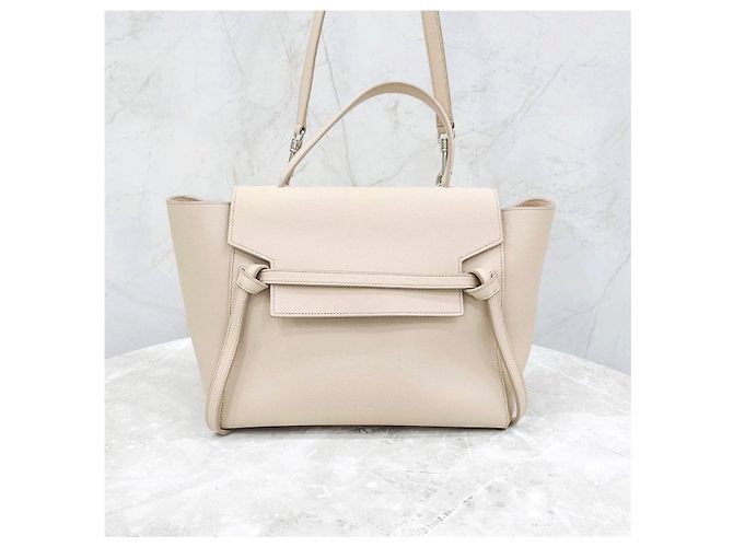 Belt Bag Céline Mini Borsa Cintura in Vitello Martinato Light Taupe - vista 9