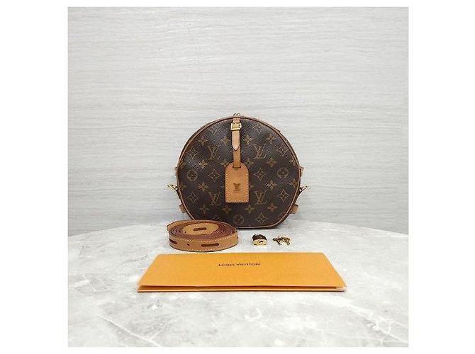 Louis Vuitton Monogram Crossbody Bag - Ansicht 10
