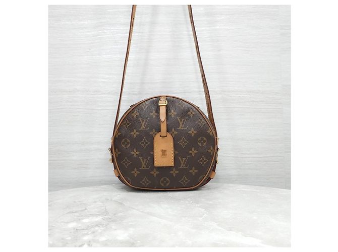 Louis Vuitton Monogram Crossbody Bag - Ansicht 12