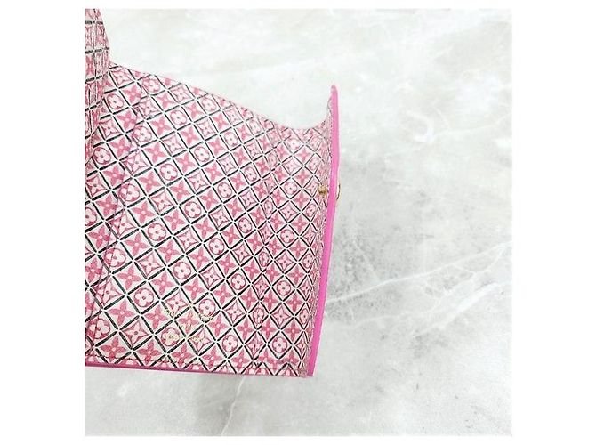 Louis Vuitton Cartera Victorine Giant Monogram - vista 6