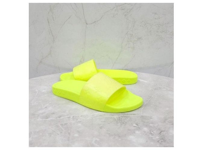 Louis Vuitton Pantofole Neon Monogram Watercolor - vista 3