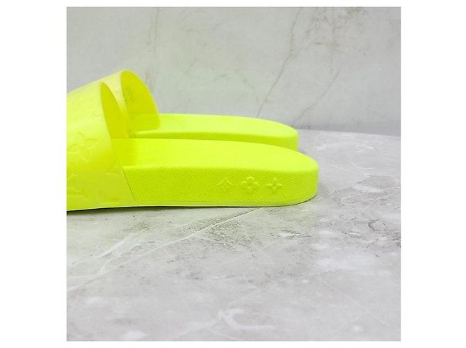 Louis Vuitton Pantofole Neon Monogram Watercolor - vista 6