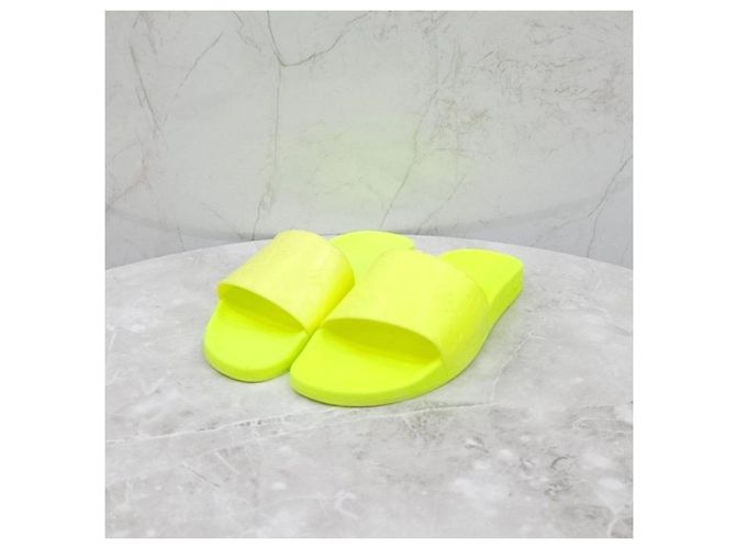 Louis Vuitton Pantofole Neon Monogram Watercolor - vista 8