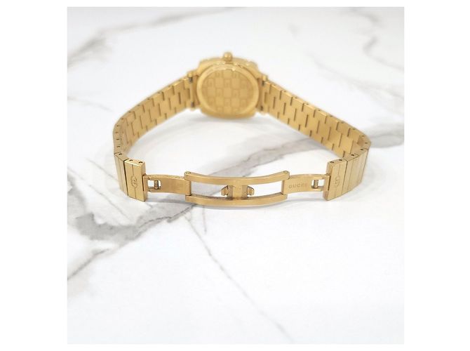Gucci Goldfarbene Metalluhr - Ansicht 14