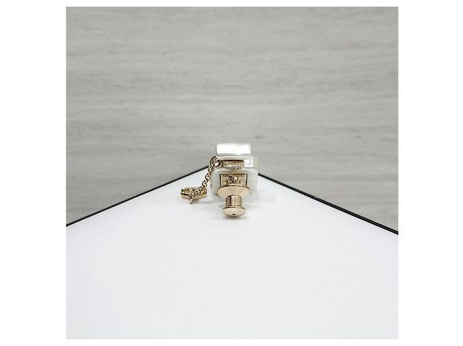 Chanel Number Parfum Logo-Brosche - Ansicht 8
