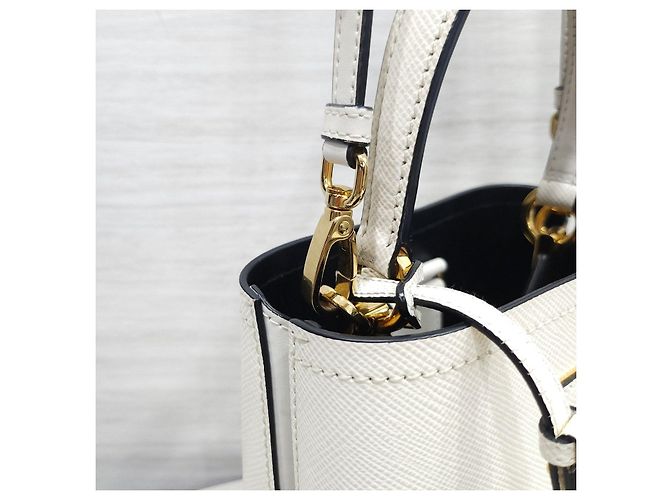 Prada Borsa a spalla tote doppia Panier in Saffiano bianca - vista 15