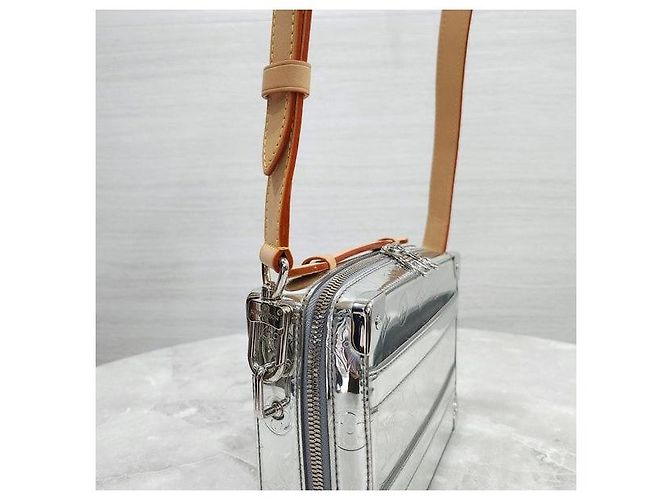 Louis Vuitton Borsa a Tracolla Trunk Argento - vista 4