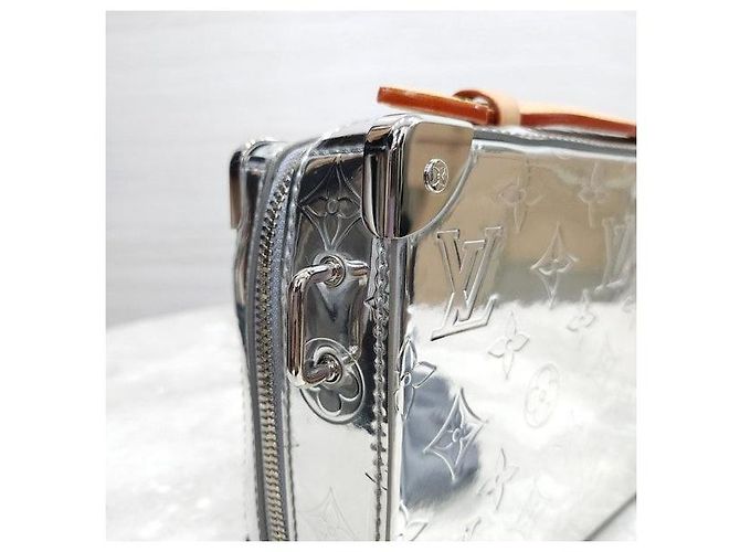 Louis Vuitton Borsa a Tracolla Trunk Argento - vista 6