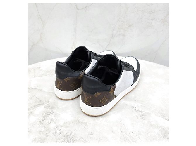 Louis Vuitton Sneakers Monogram Rivoli - vista 10