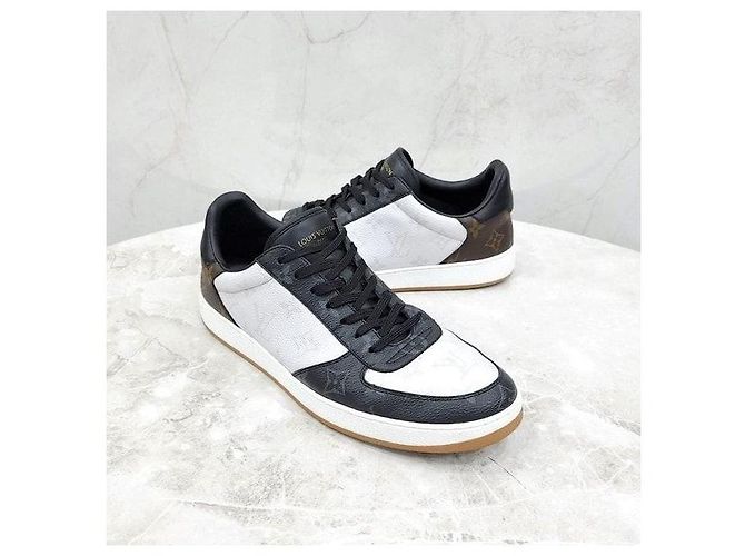 Louis Vuitton Sneakers Monogram Rivoli - vista 3