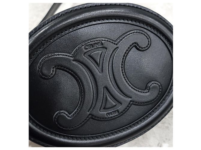 Céline Borsa a spalla Triopea Oval Pulse - vista 15