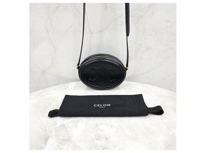 Céline Borsa a spalla Triopea Oval Pulse - vista 8