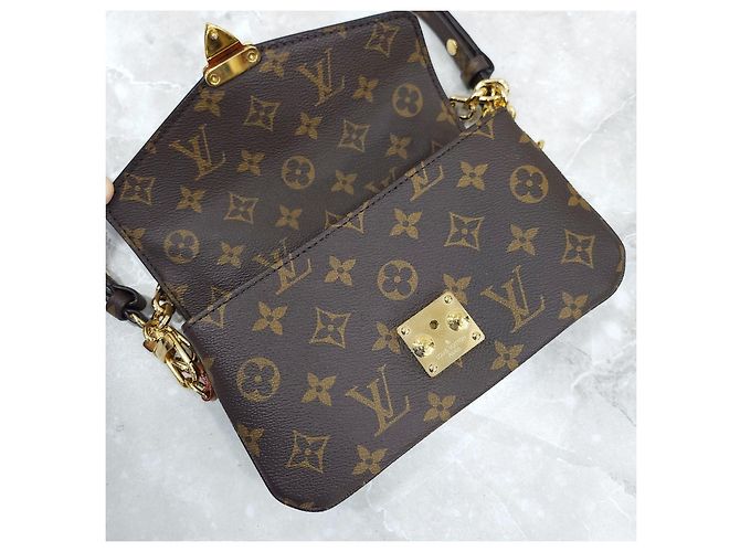 Metis Louis Vuitton Pochette Métis East West - vista 14