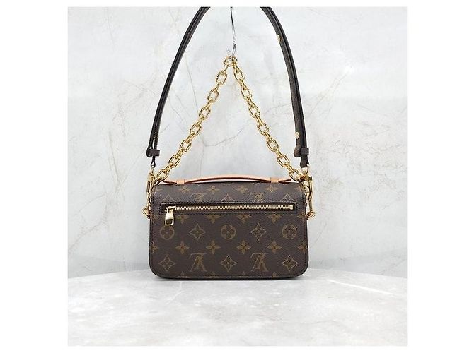 Metis Louis Vuitton Pochette Métis East West - vista 3