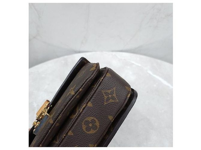 Metis Louis Vuitton Pochette Métis East West - vista 8