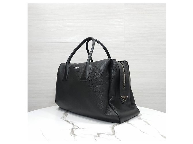 Prada Borsa Tote da Viaggio in Pelle Martellata Logo Nero - vista 12