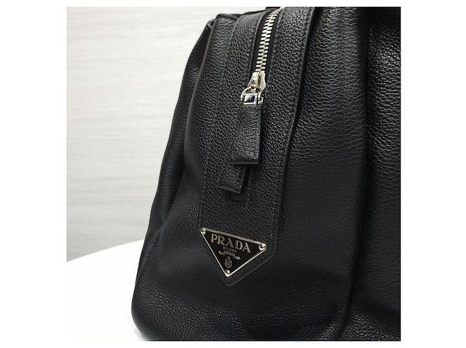 Prada Borsa Tote da Viaggio in Pelle Martellata Logo Nero - vista 7