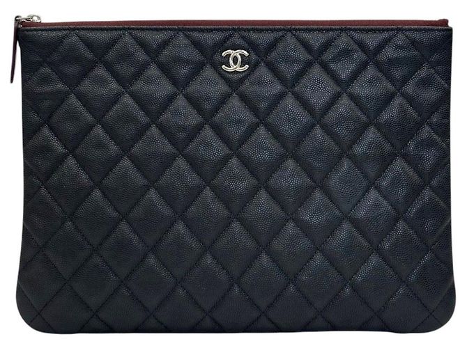 Chanel Classic Clutch Medium Black Caviar Silver Hardware - vista 2