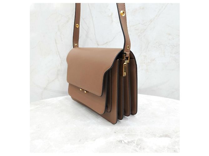 Marni Borsa a tracolla Trunk in vitello Medium - vista 10