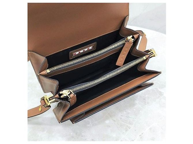 Marni Borsa a tracolla Trunk in vitello Medium - vista 7