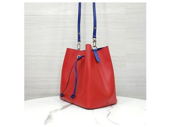 Néonoé Louis Vuitton Neo Noe MM Cuir Épi Rouge Coquelicot - vue 2