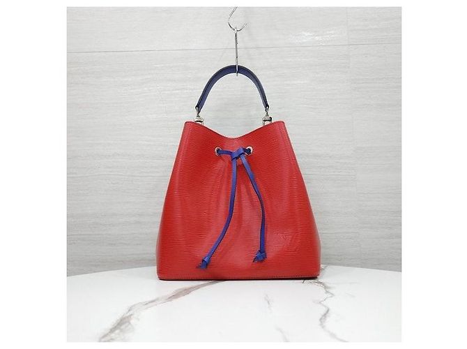 Néonoé Louis Vuitton Neo Noe MM Cuir Épi Rouge Coquelicot - vue 6