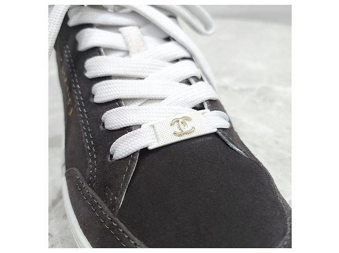 Baskets Chanel Logo en daim vert - vue 6