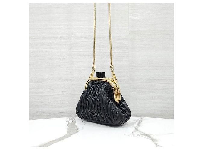 Miu Miu Mini borsa a catena Bell Matelassé in pelle Nappa - vista 2