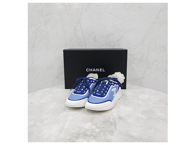 Sneakers Chanel in Lycra e mesh verde - vista 10