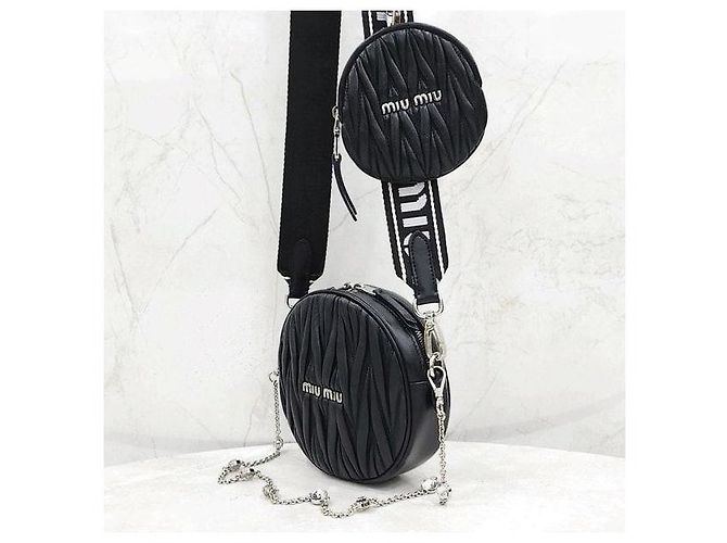 Miu Miu Borsa multi-spalla Round Matelassé Logo Strap - vista 2