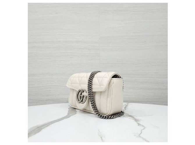 Gucci Borsa Super Mini con catena GG Marmont Matelassé - vista 2