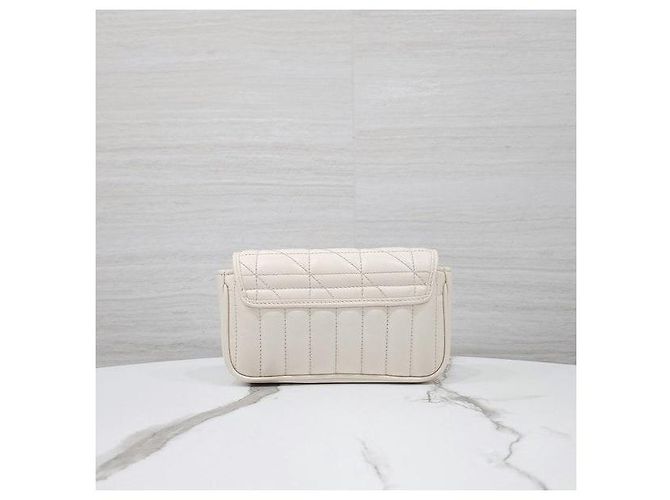 Gucci Borsa Super Mini con catena GG Marmont Matelassé - vista 3