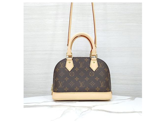 Louis Vuitton Alma BB Monogram Schultertasche - Ansicht 13