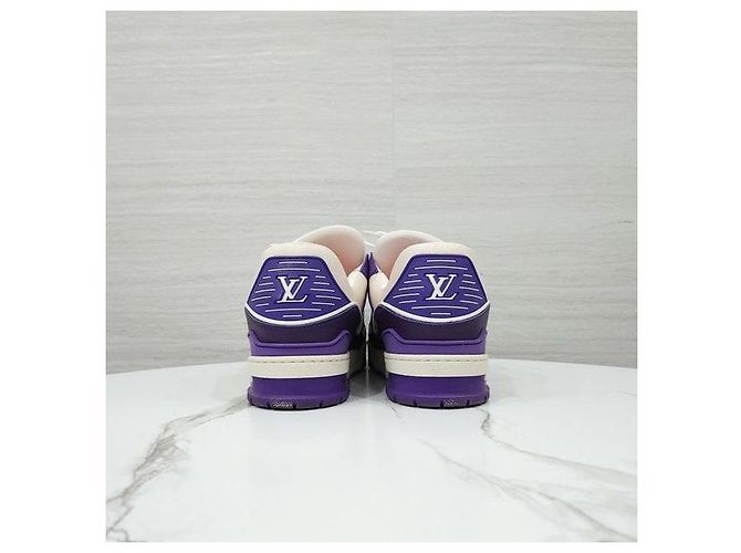 Louis Vuitton Sneakers Trainer Purple White - vista 3