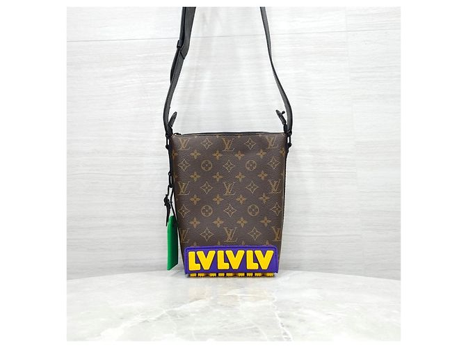 Louis Vuitton Borsa Messenger Monogram Cruiser - vista 13