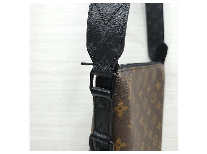 Louis Vuitton Borsa Messenger Monogram Cruiser - vista 4
