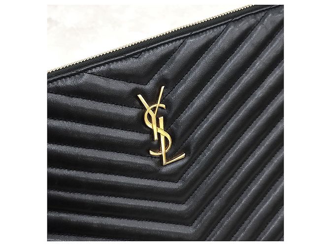 Autre Marque Clutch con tracolla matelassé Monogram - vista 12
