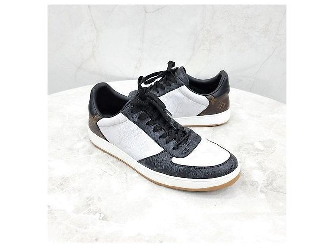 Louis Vuitton Sneakers Monogram Rivoli - vista 3