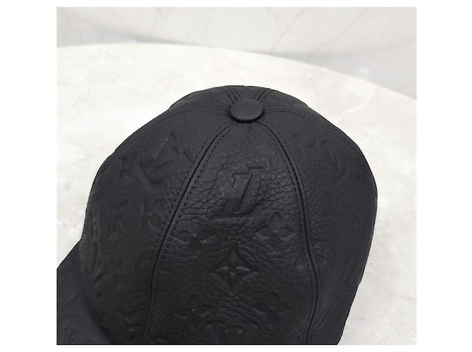 Louis Vuitton Boné Shadow em pele Monogram preta - vista 5