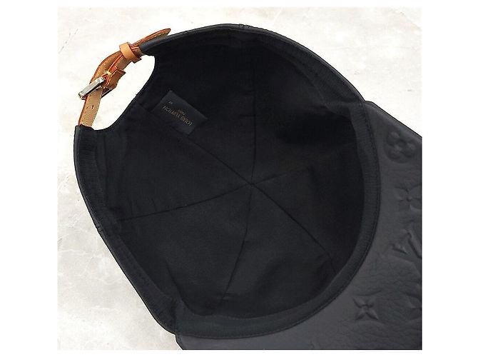 Louis Vuitton Boné Shadow em pele Monogram preta - vista 7