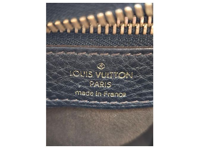 Louis Vuitton Mahina Selene MM Black - vista 16