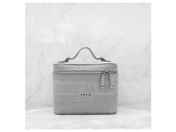 Dior Graue Cannage Travel Vanity - Ansicht 10