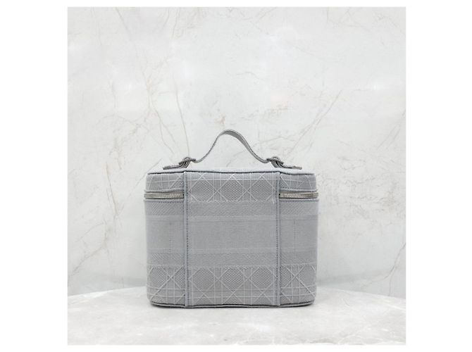 Dior Graue Cannage Travel Vanity - Ansicht 12